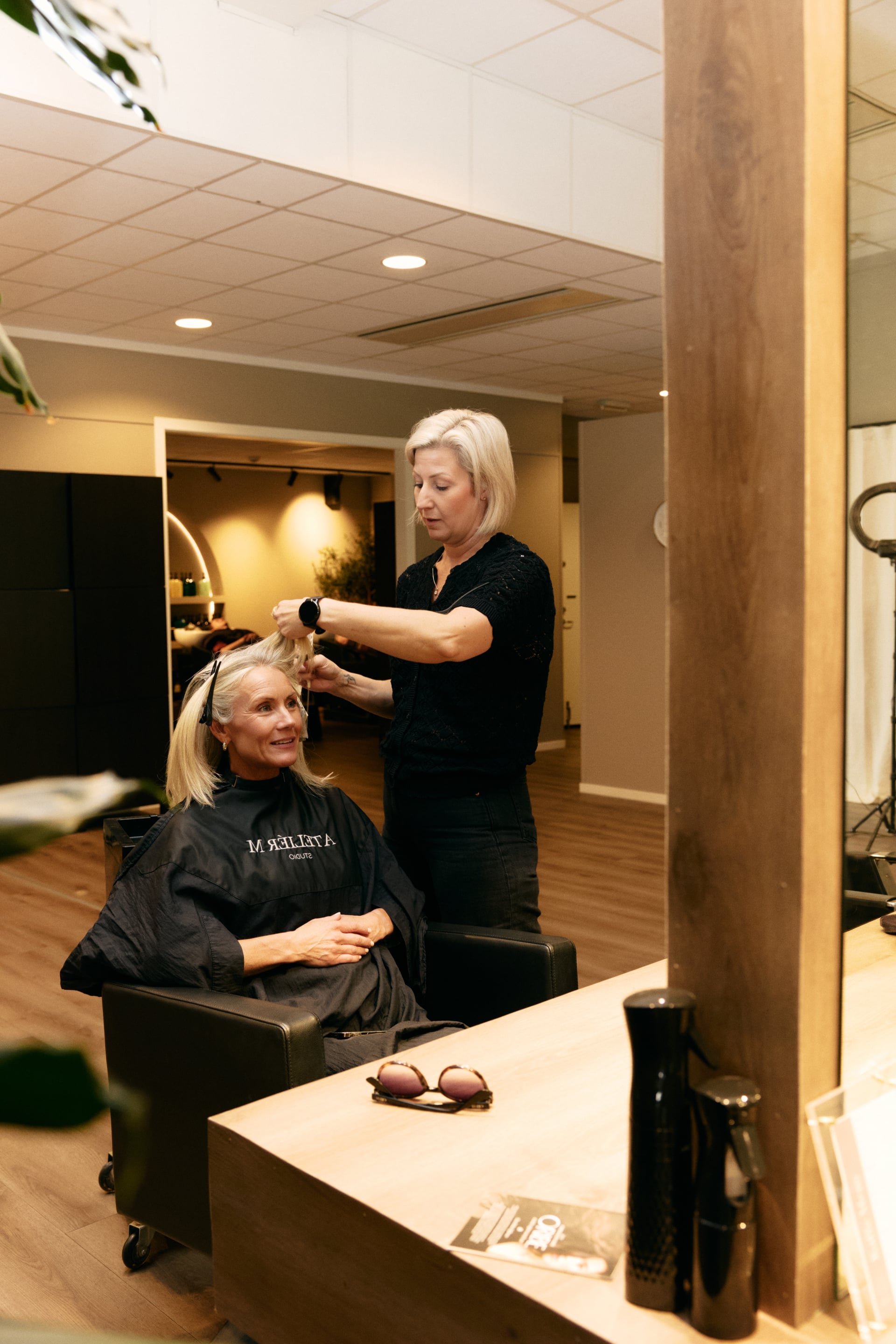 Photo 61 in Atelier M beauty space session